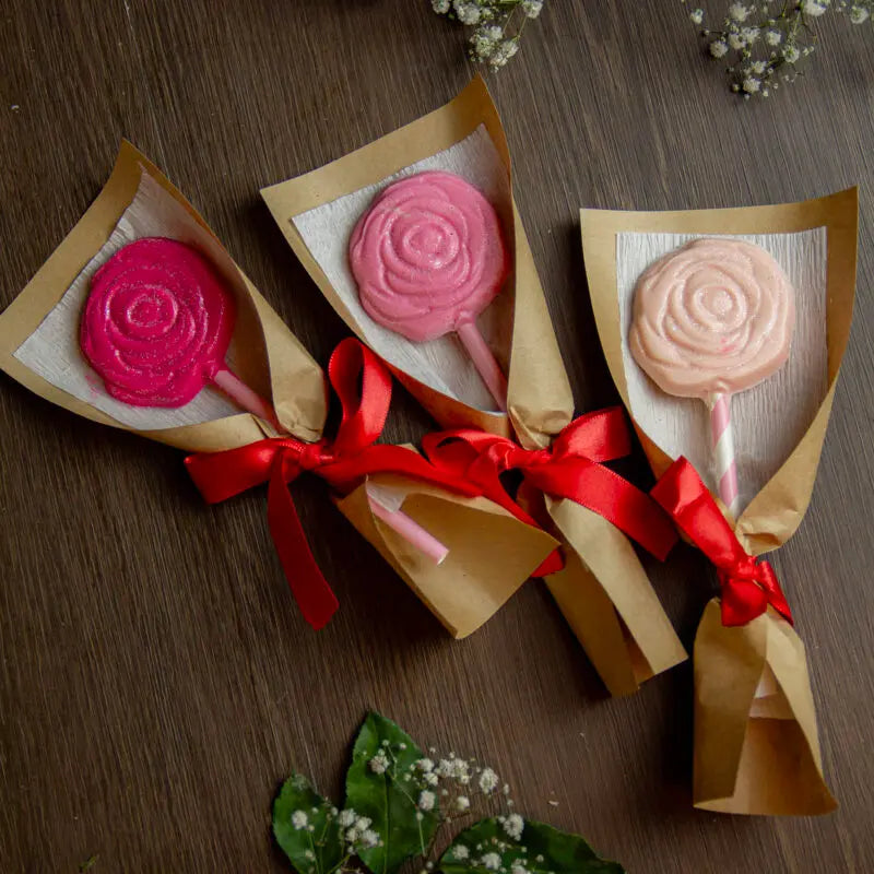 Moule sucettes de chocolat rose meringue
