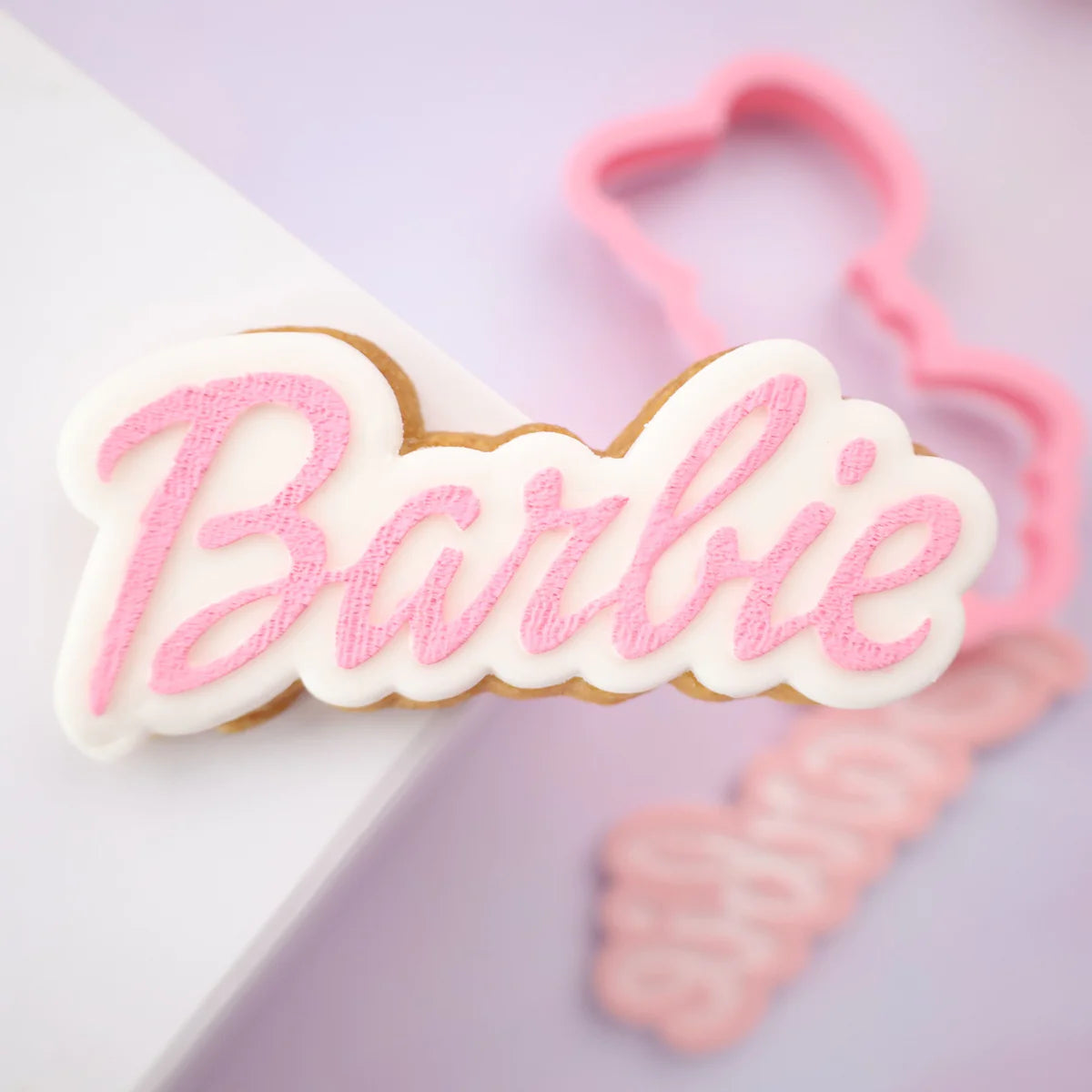 Découpoir et empreinte Outboss Barbie Doll Sweet Stamp
