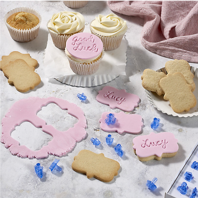 Empreinte Sweet lettres et chiffres 66 pièces