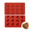 Moule en silicone 12 cœurs arabesque pour réaliser des entremets, desserts individuels et chocolats avec un élégant motif arabesque en relief.