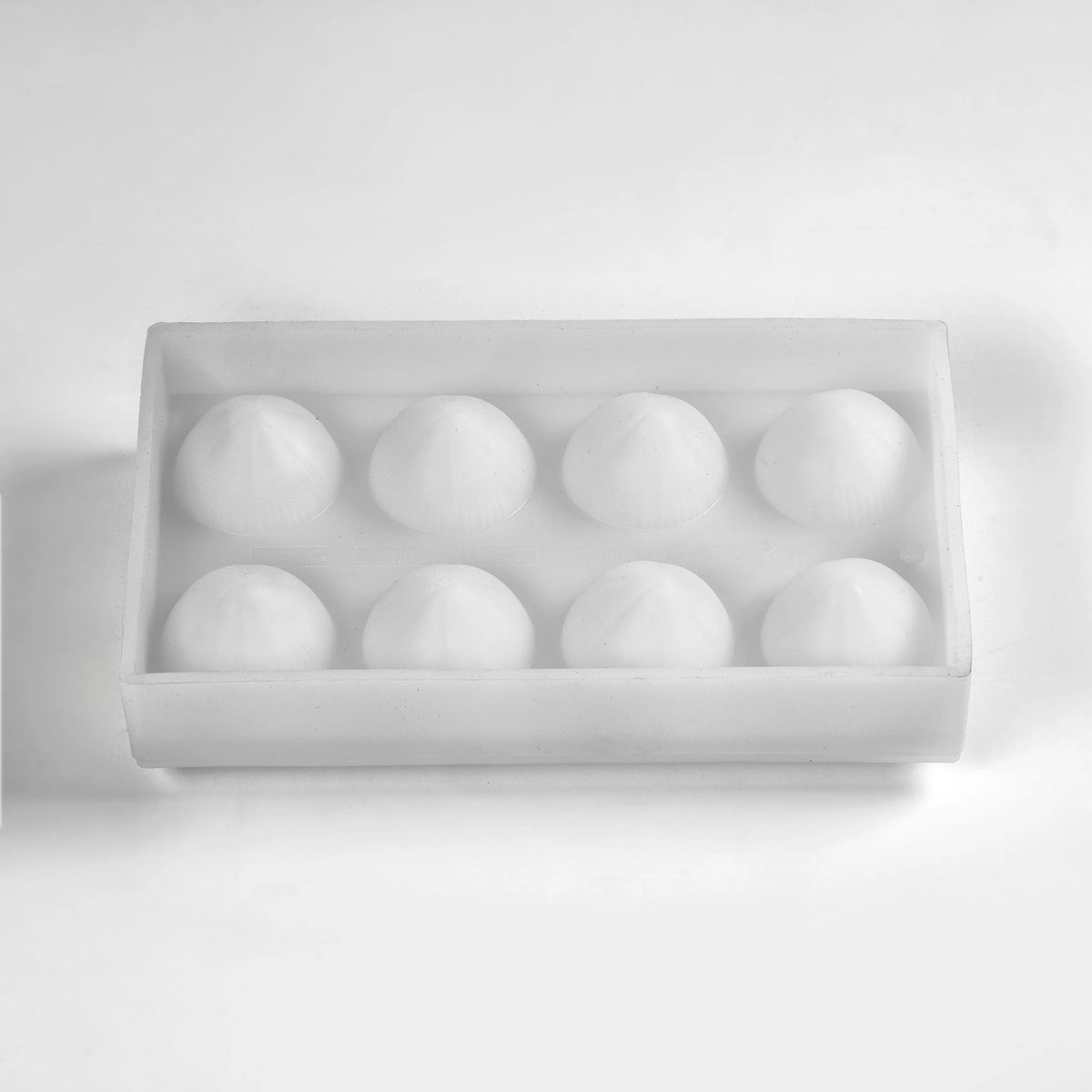 Moule silicone trompe-l'œil 8 noisettes Pavoni
