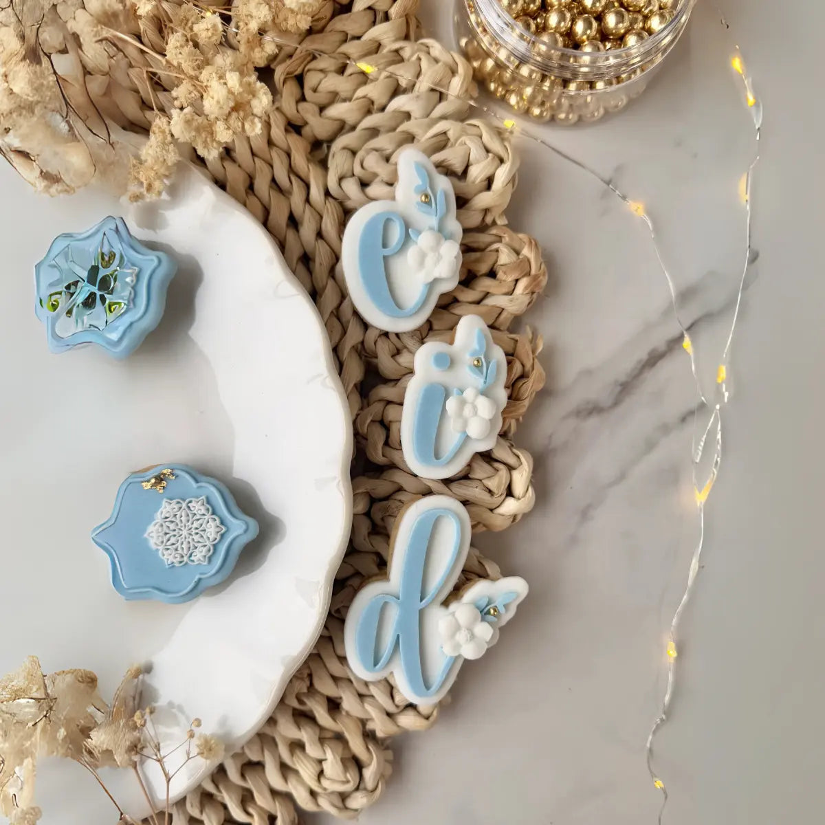 Outboss lettres Eid fleuri avec emporte-pièce Oh My Cookie