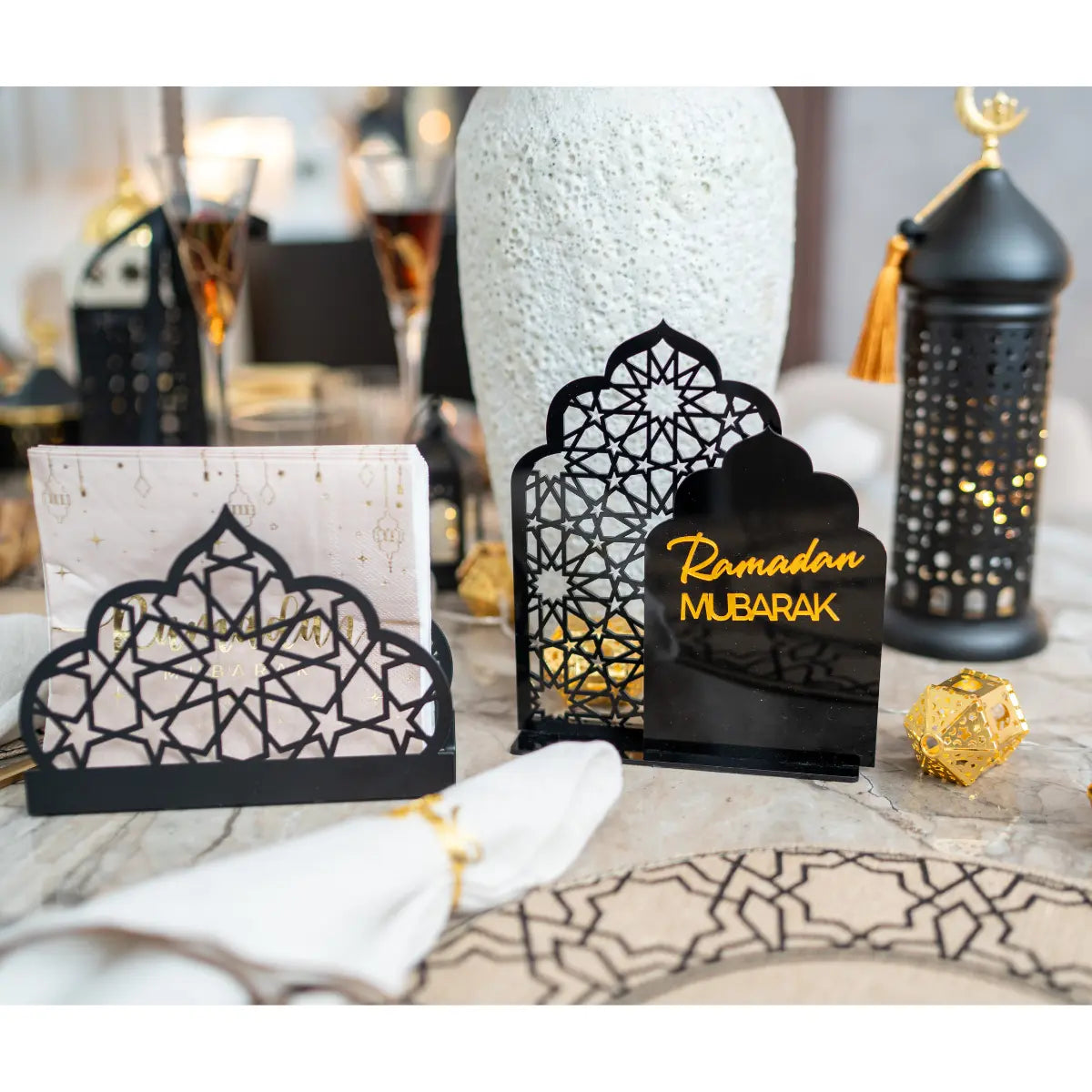 Décoration orientale acrylique noire Ramadan Mubarak