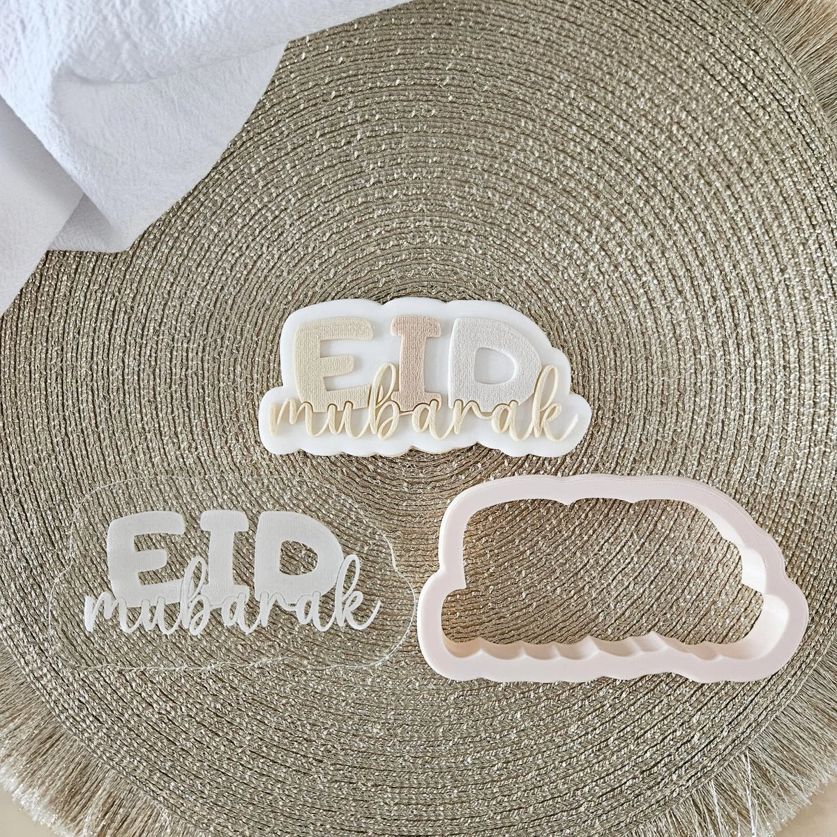 Outboss Eid Mubarak avec emporte-pièce